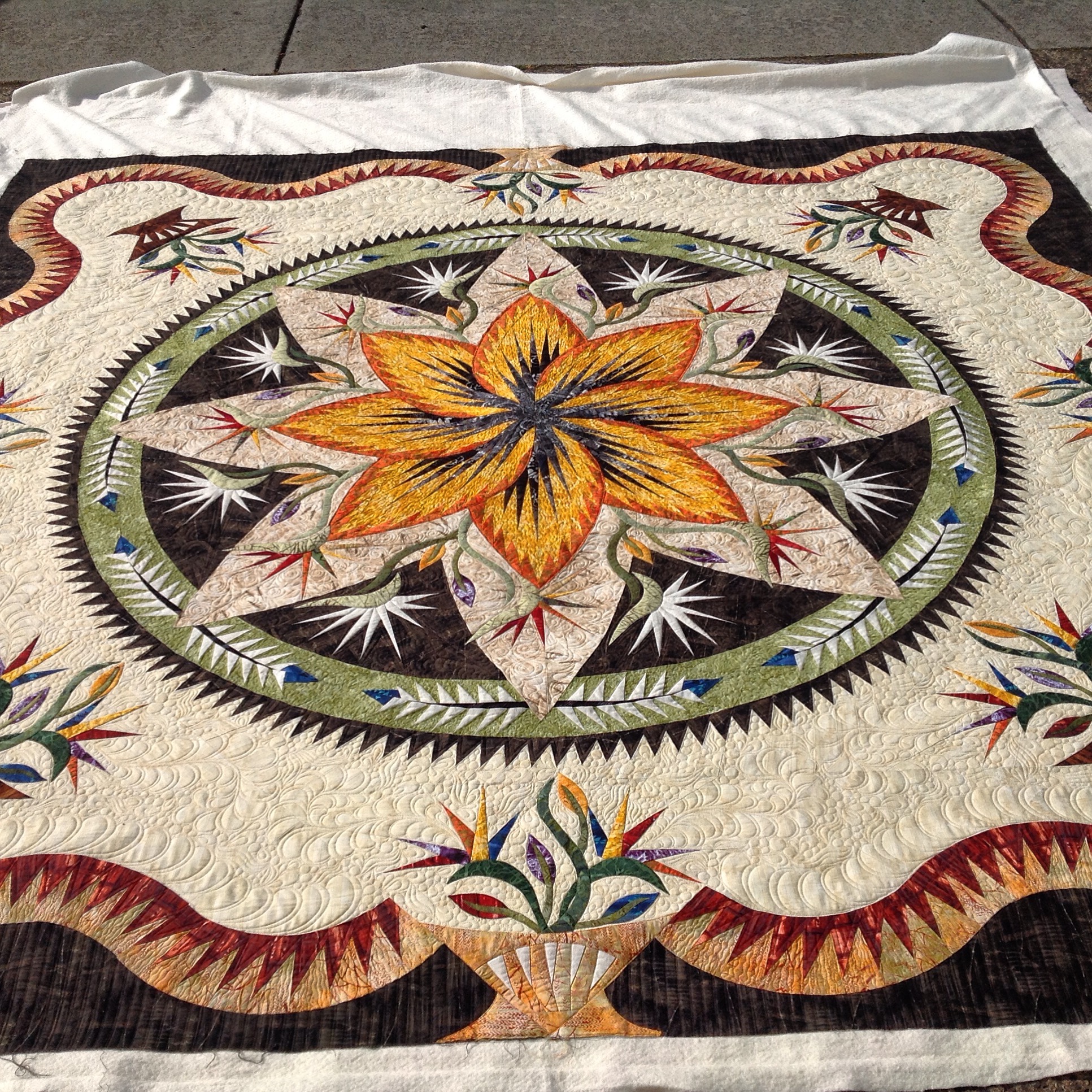 Paradise in Blooms – Free Bird Quilting Designs
